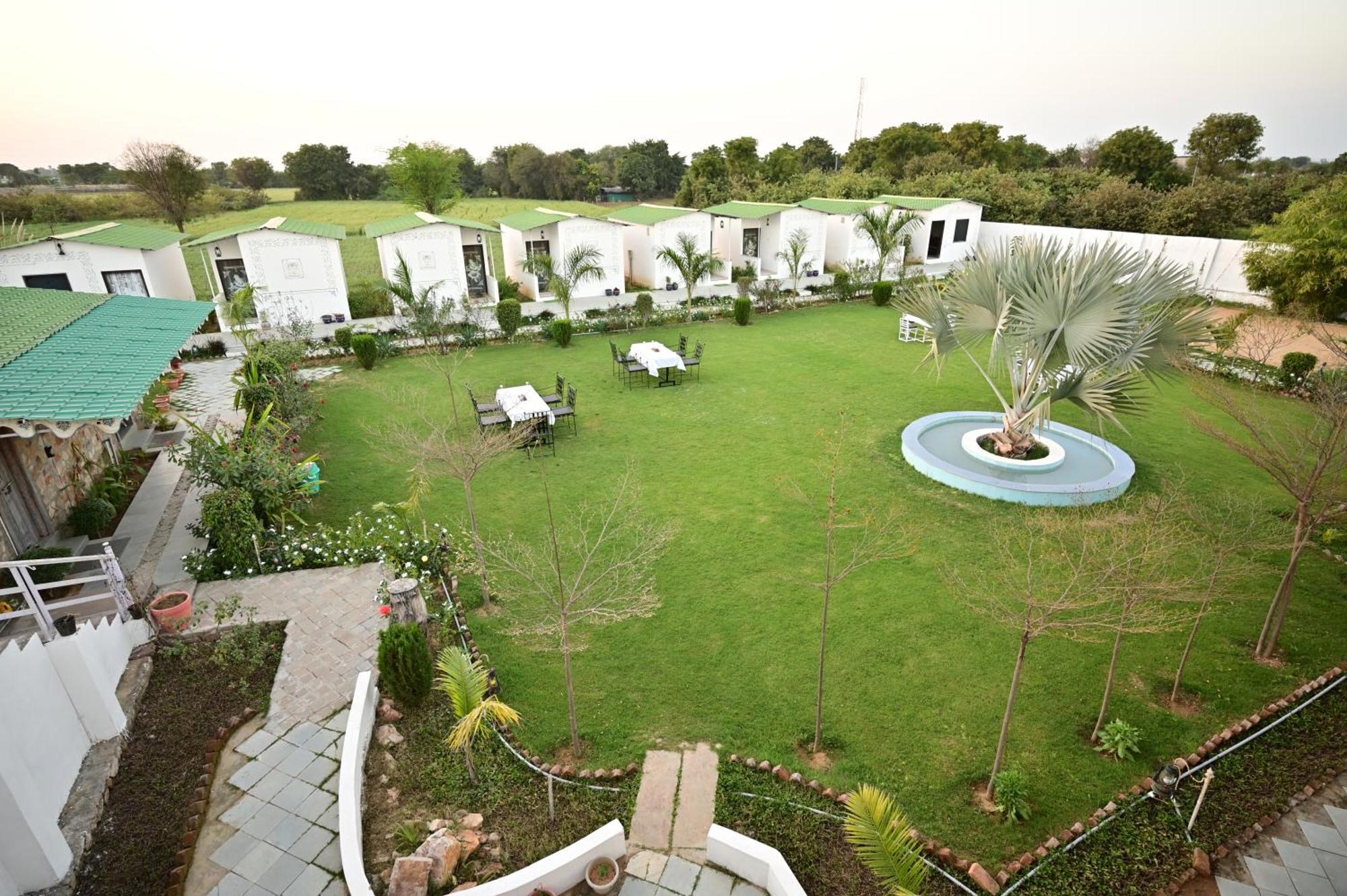 The Castle Crown - Hem Vilas Resort Ranthambhore Савай-Мадхопур Экстерьер фото